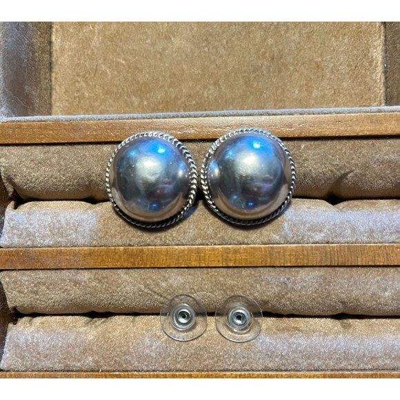 Mexico Sterling Silver Studs - Picture 1 of 7